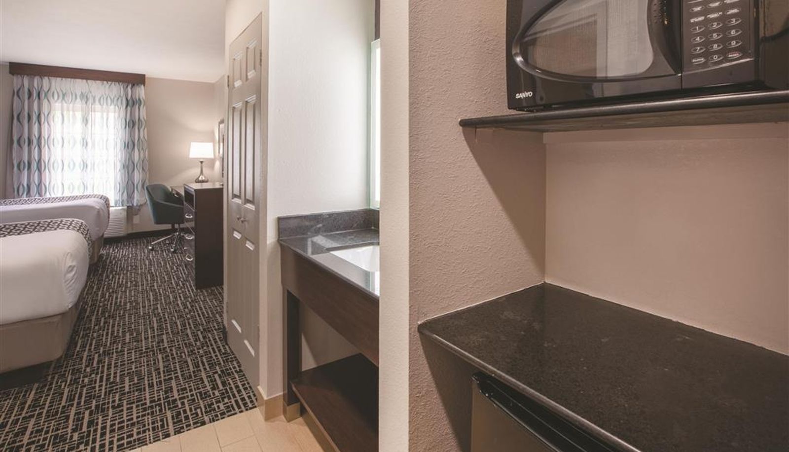 Zimmer - La Quinta Inn & Suites by Wyndham New Cumberland-Harrisburg
