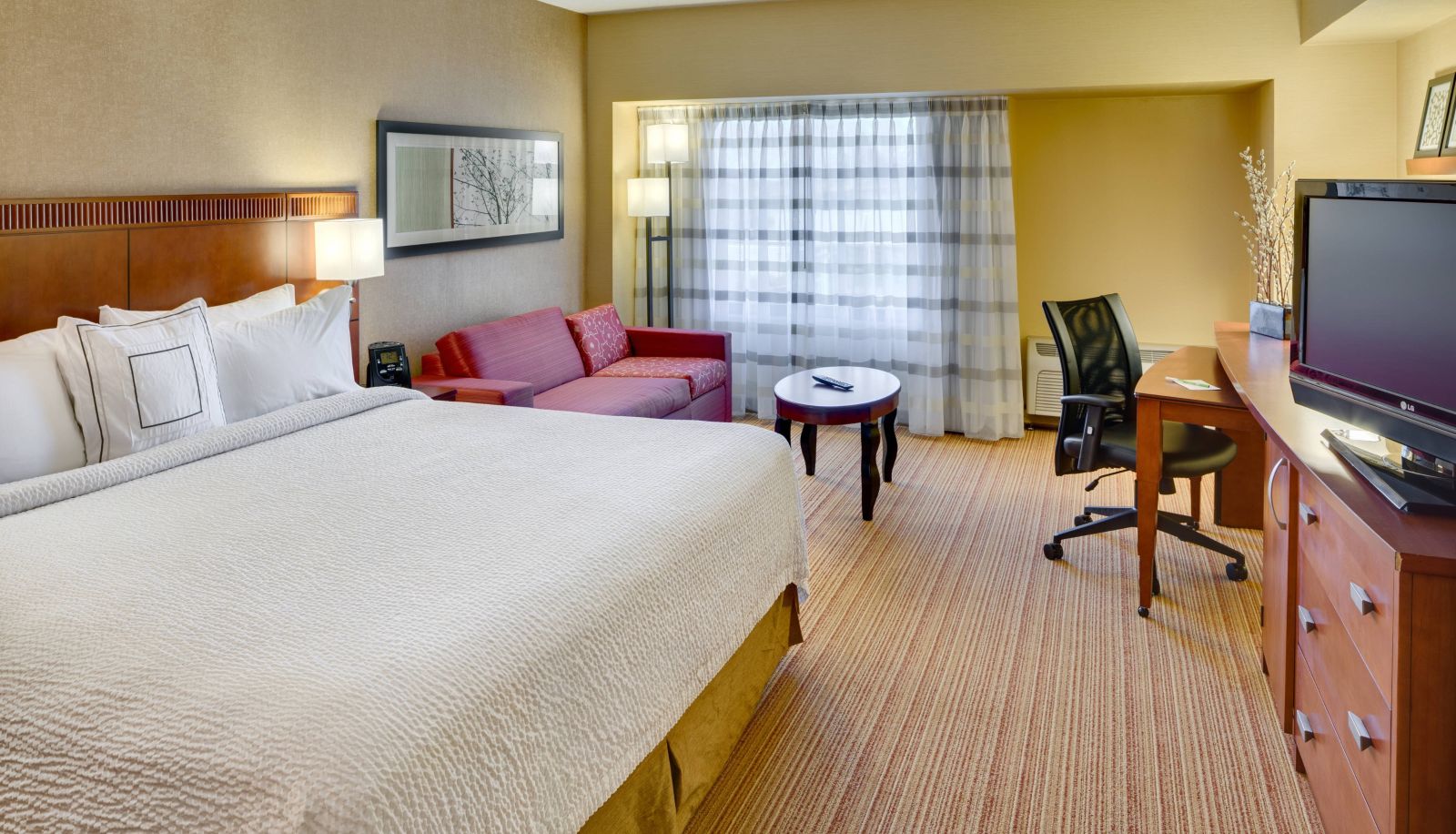 Room - Courtyard by Marriott Shelton