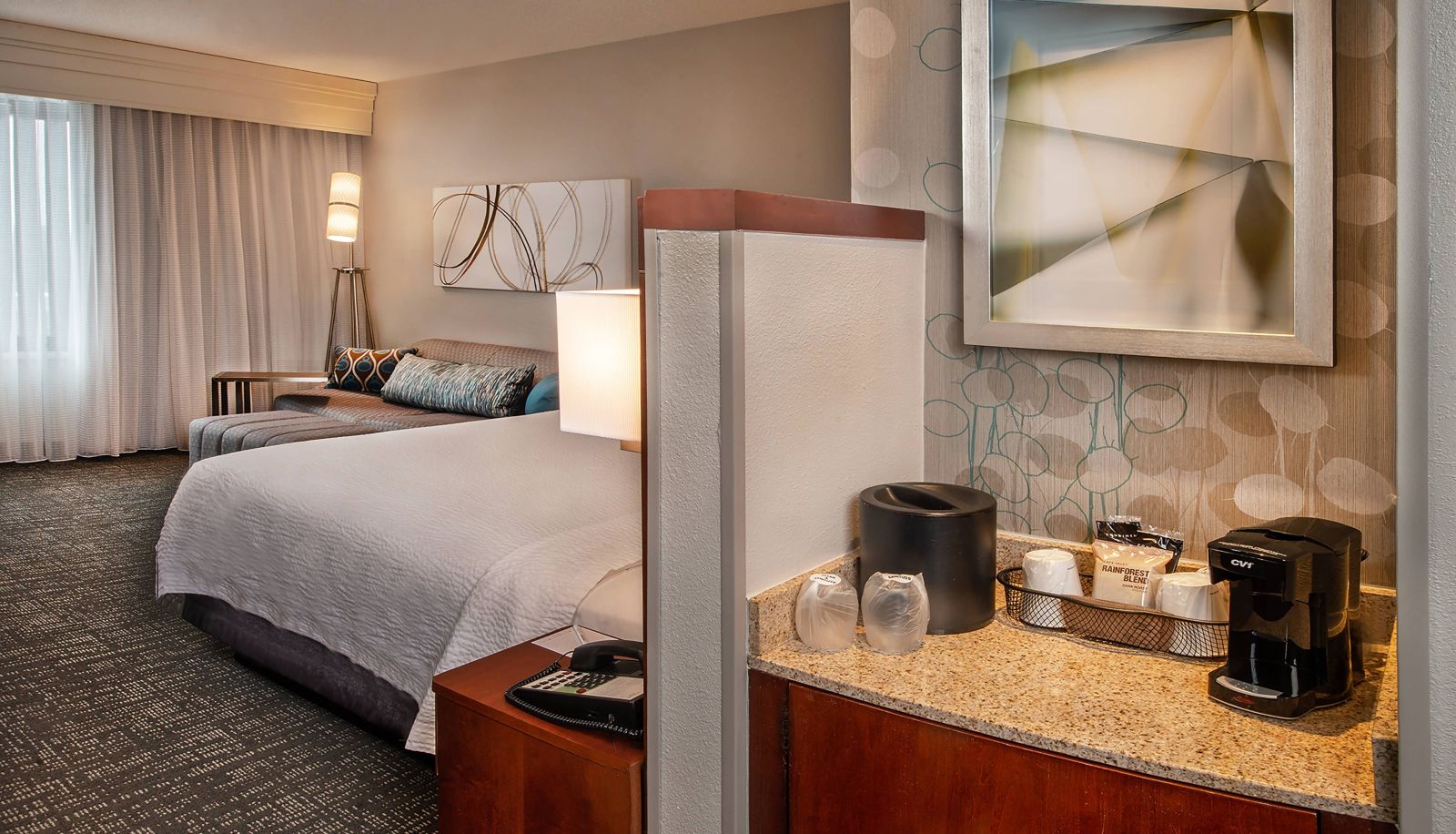 Zimmer - Courtyard by Marriott Dunn Loring Fairfax
