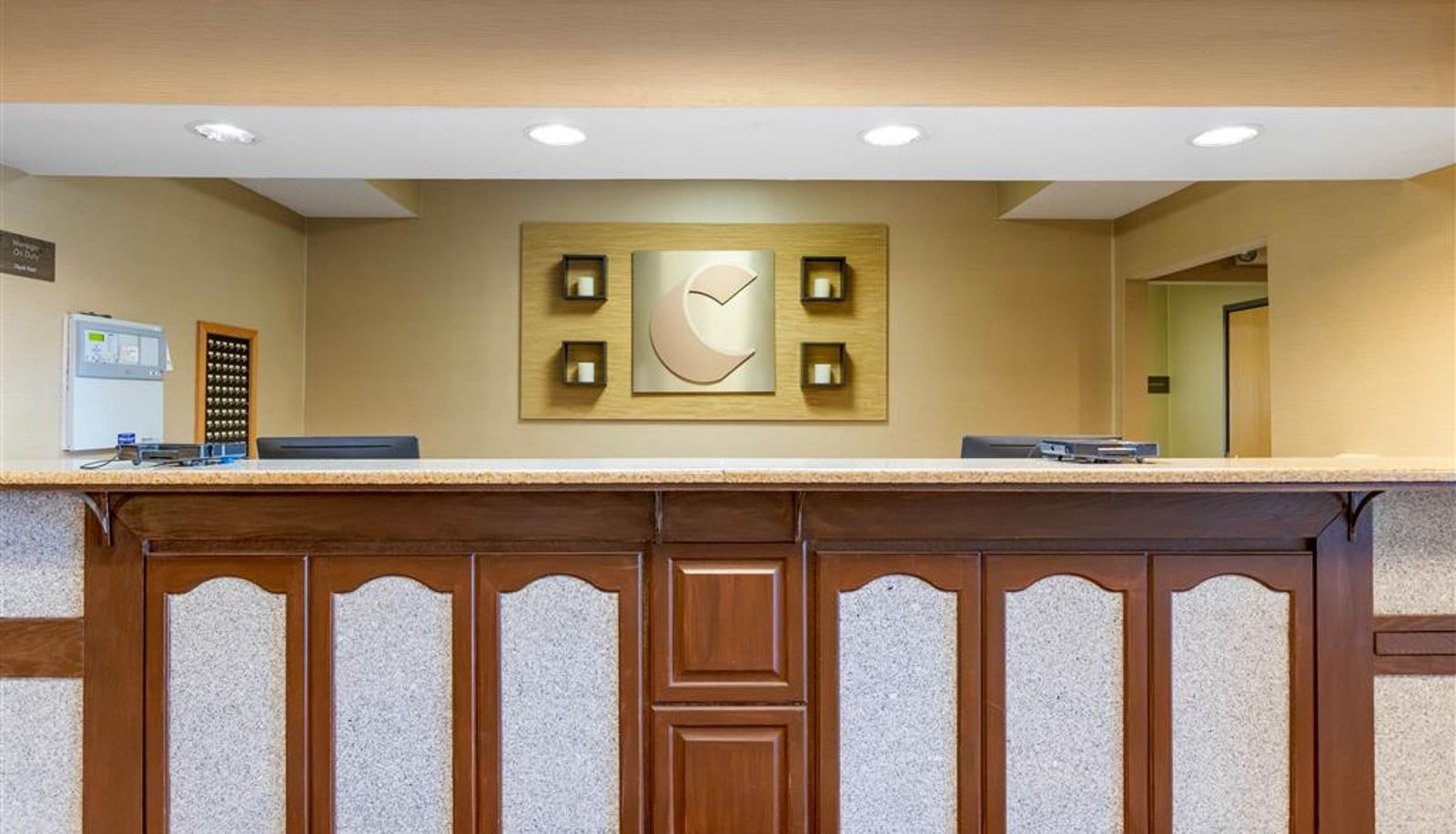 Lobby - Comfort Suites South Haven near I-96