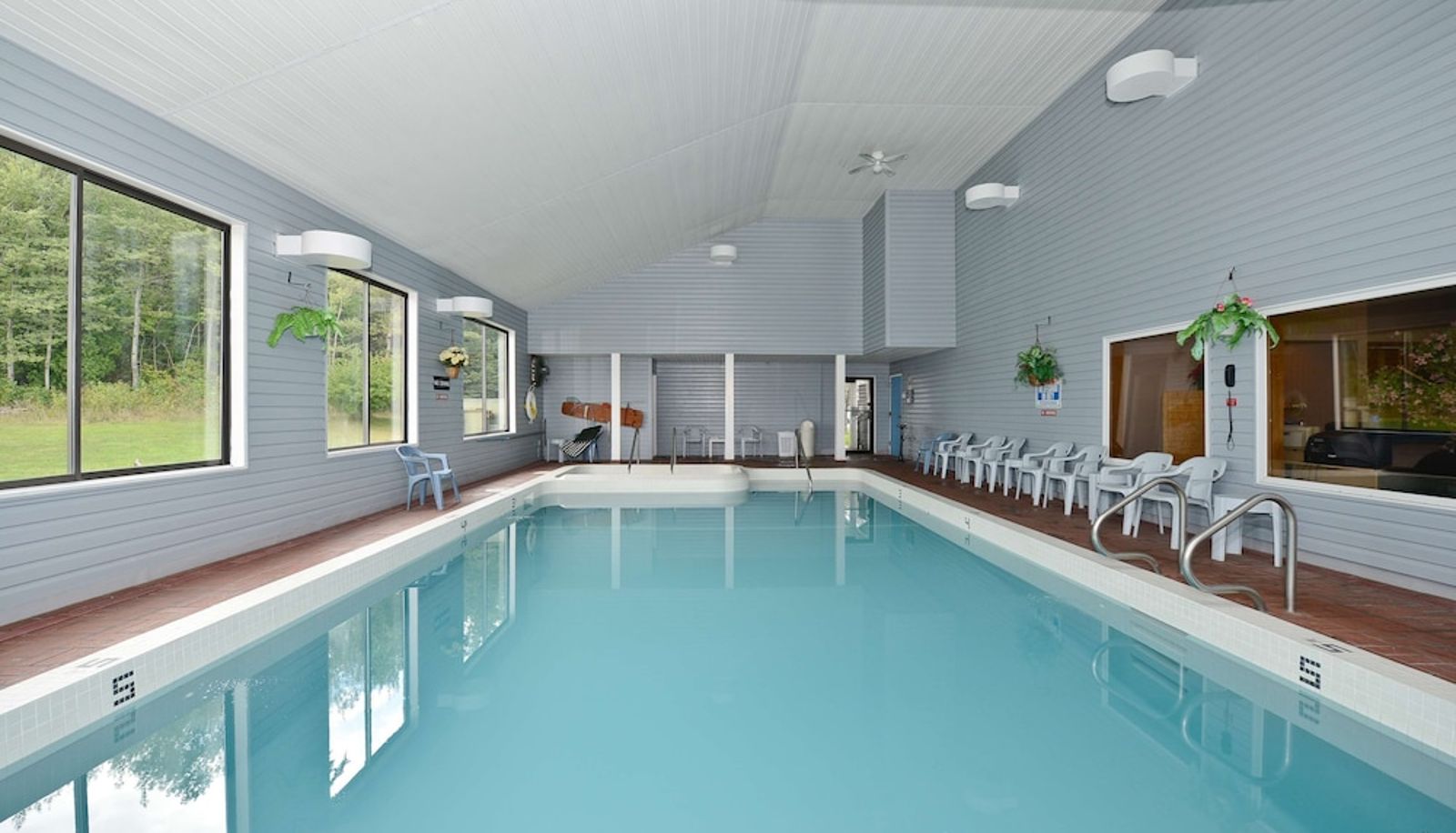 Zwembad - Americas Best Value Inn St. Ignace