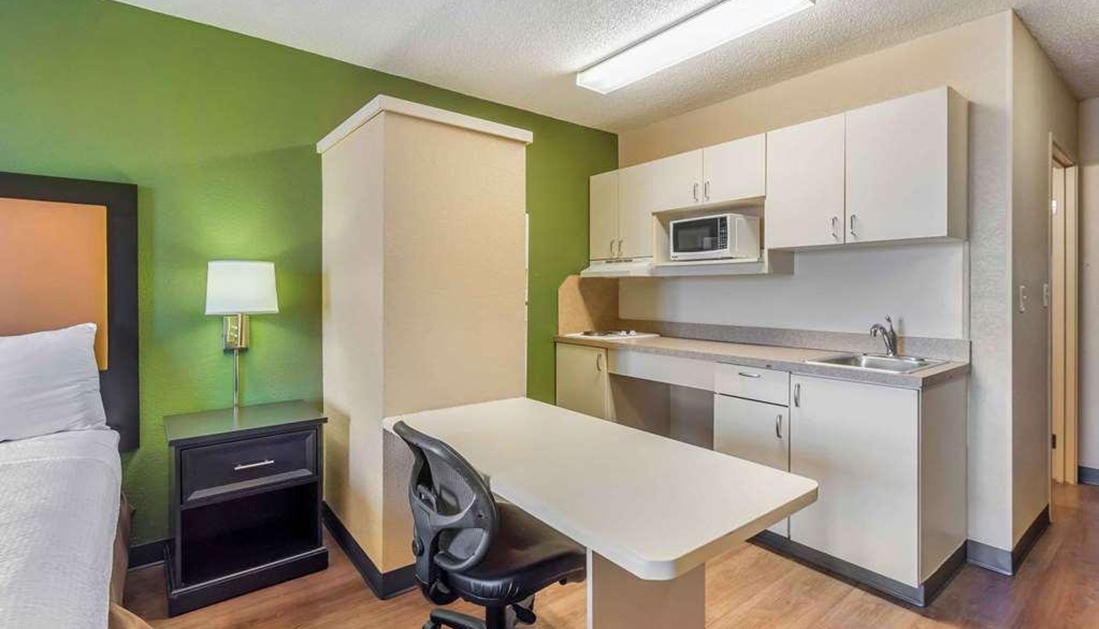Zimmer - Extended Stay America - Chicago - Downers Grove