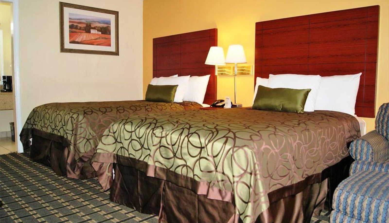 Room - Red Carpet Inn Natchez