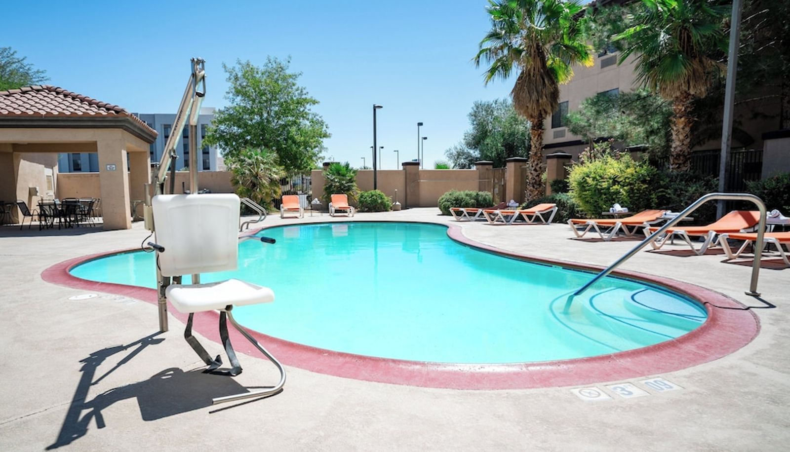 Pool - Holiday Inn Express & Suites BARSTOW - ROUTE 66 by IHG