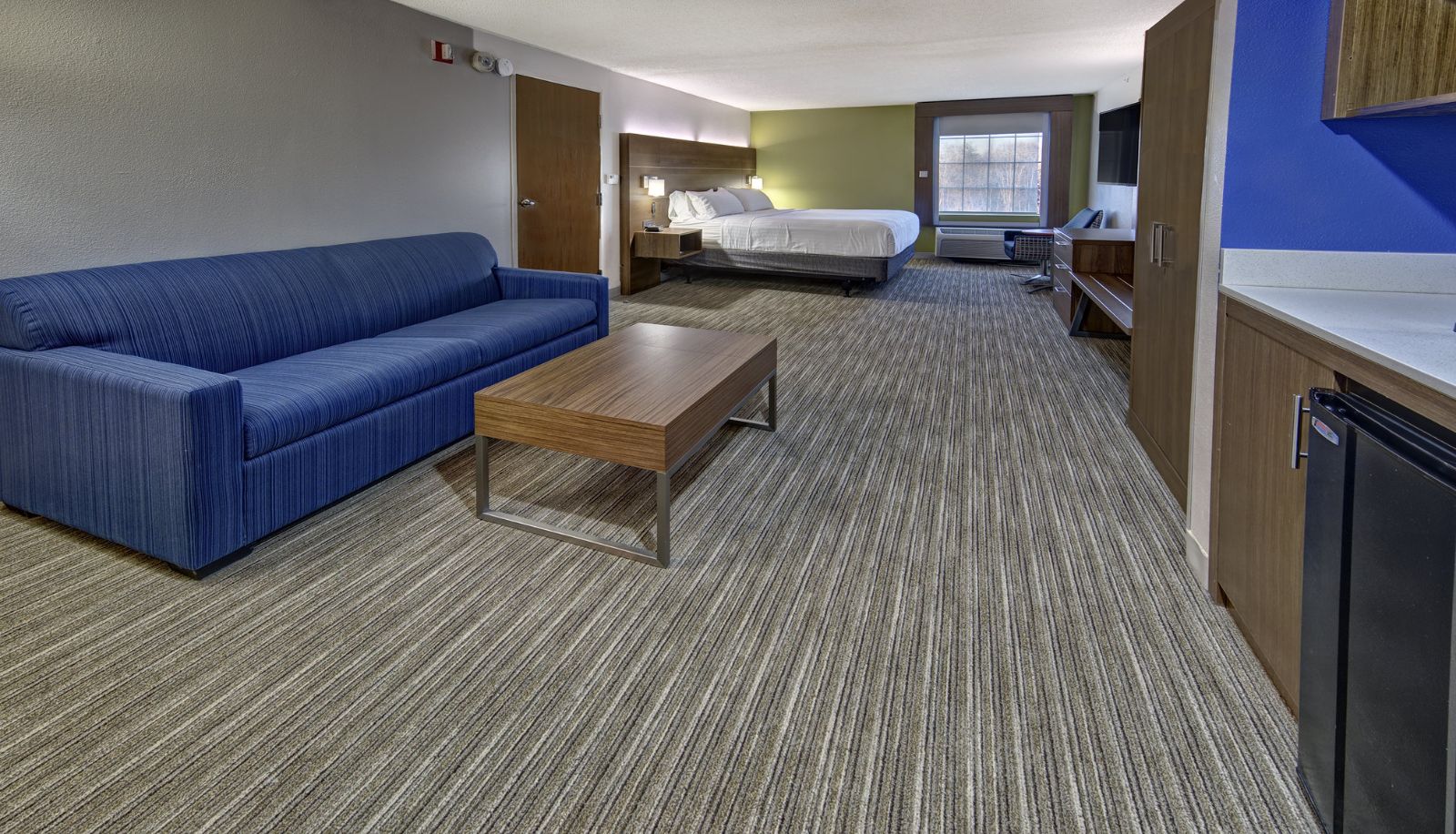 Room - Holiday Inn Express & Suites CROSSVILLE by IHG