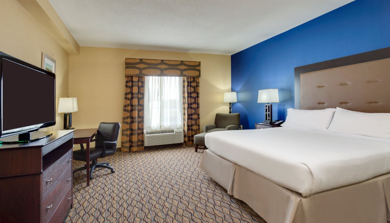 Pokój - Holiday Inn Express & Suites TOWER CENTER NEW BRUNSWICK by IHG