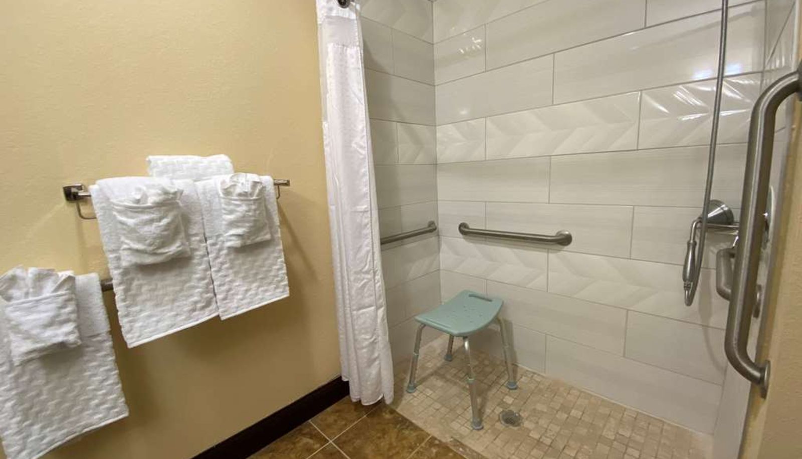 Habitación - Best Western Plus Flagler Beach Area Inn & Suites