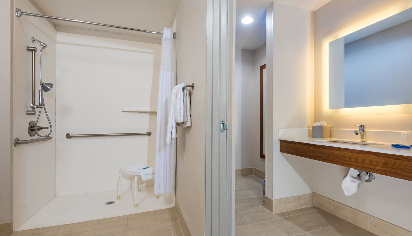 Room - Holiday Inn Express PEORIA NORTH - GLENDALE by IHG