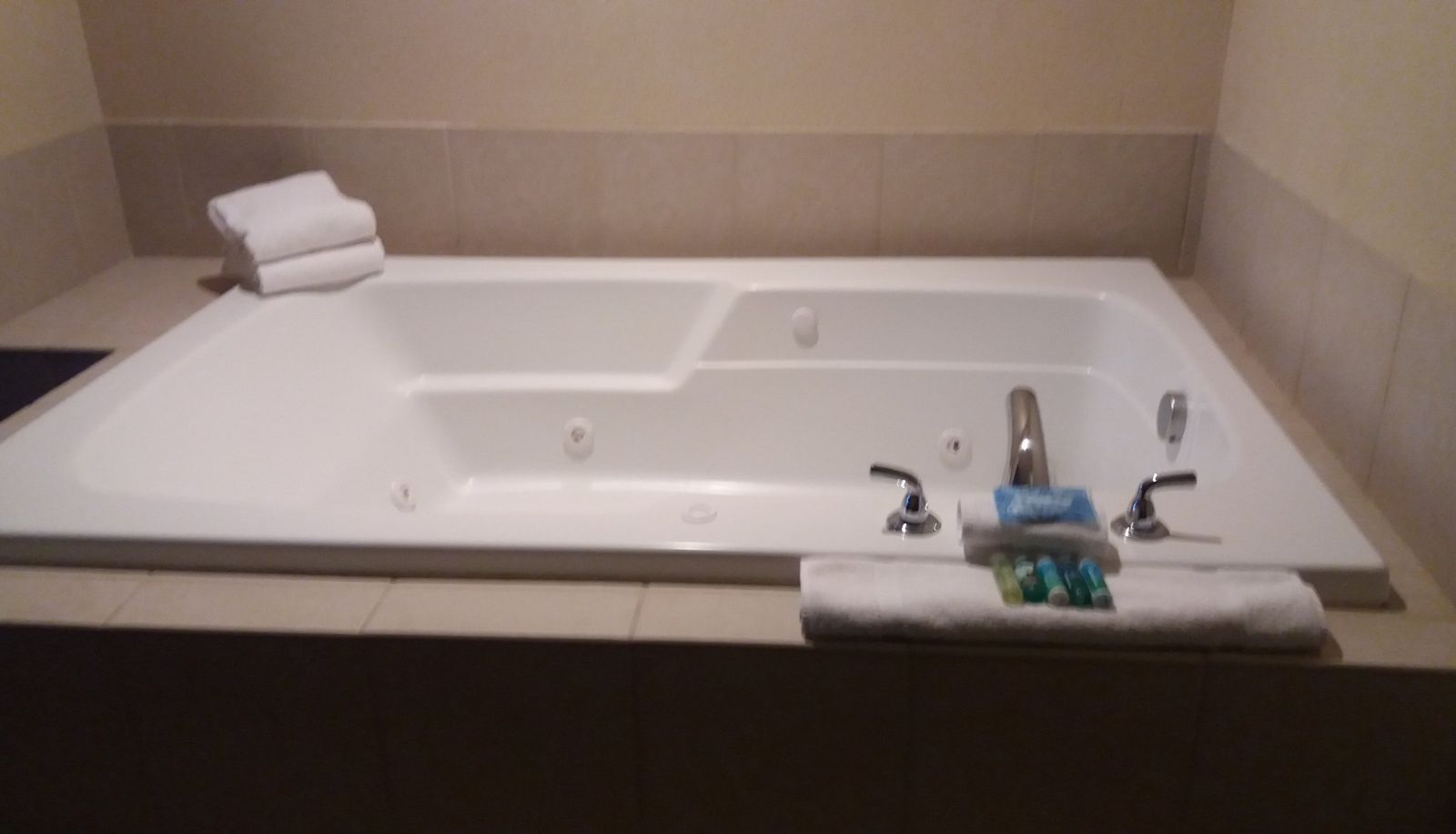 Habitación - Holiday Inn Express & Suites WATERFORD by IHG