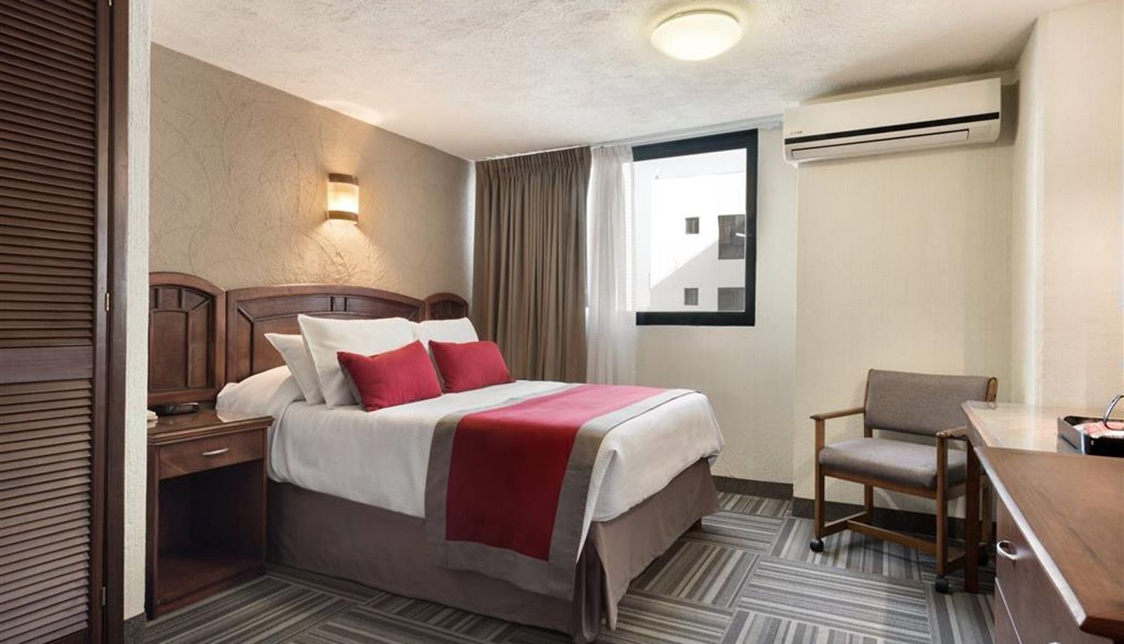 Chambre - Ramada Plaza by Wyndham Leon