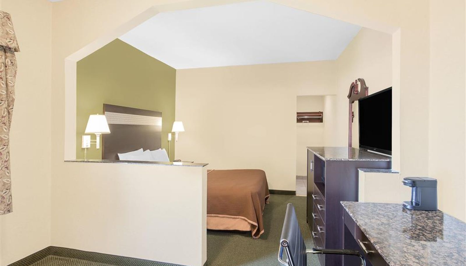 Chambre - Howard Johnson by Wyndham North Bergen