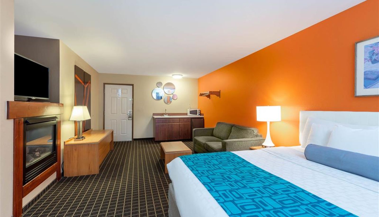 Camera - Howard Johnson by Wyndham Leavenworth