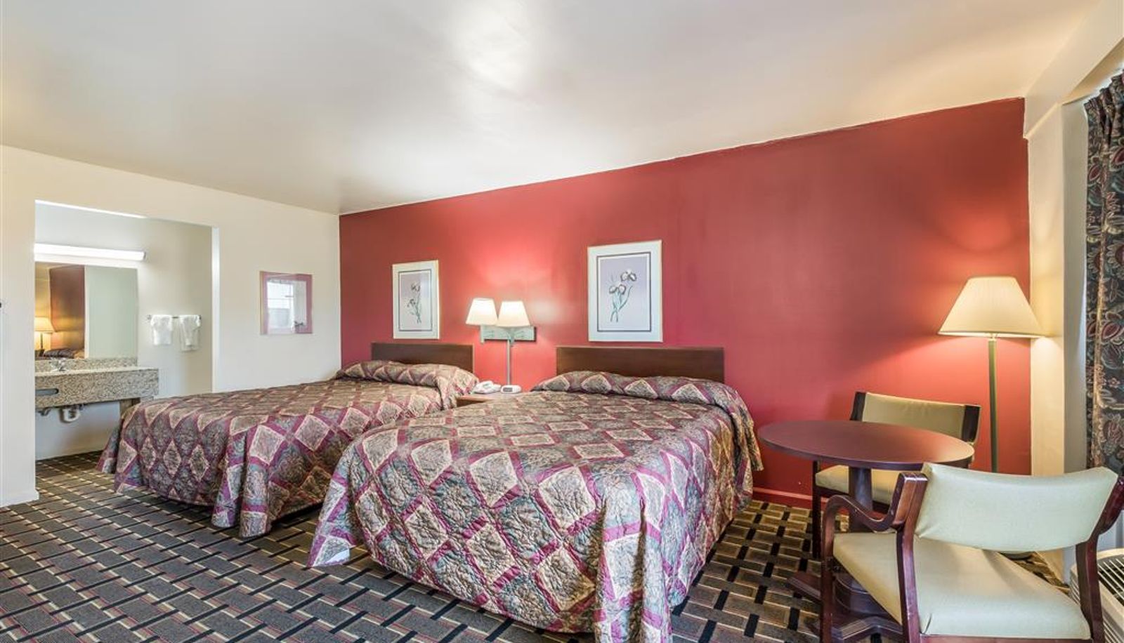 Room - TN Knights Inn Cleveland