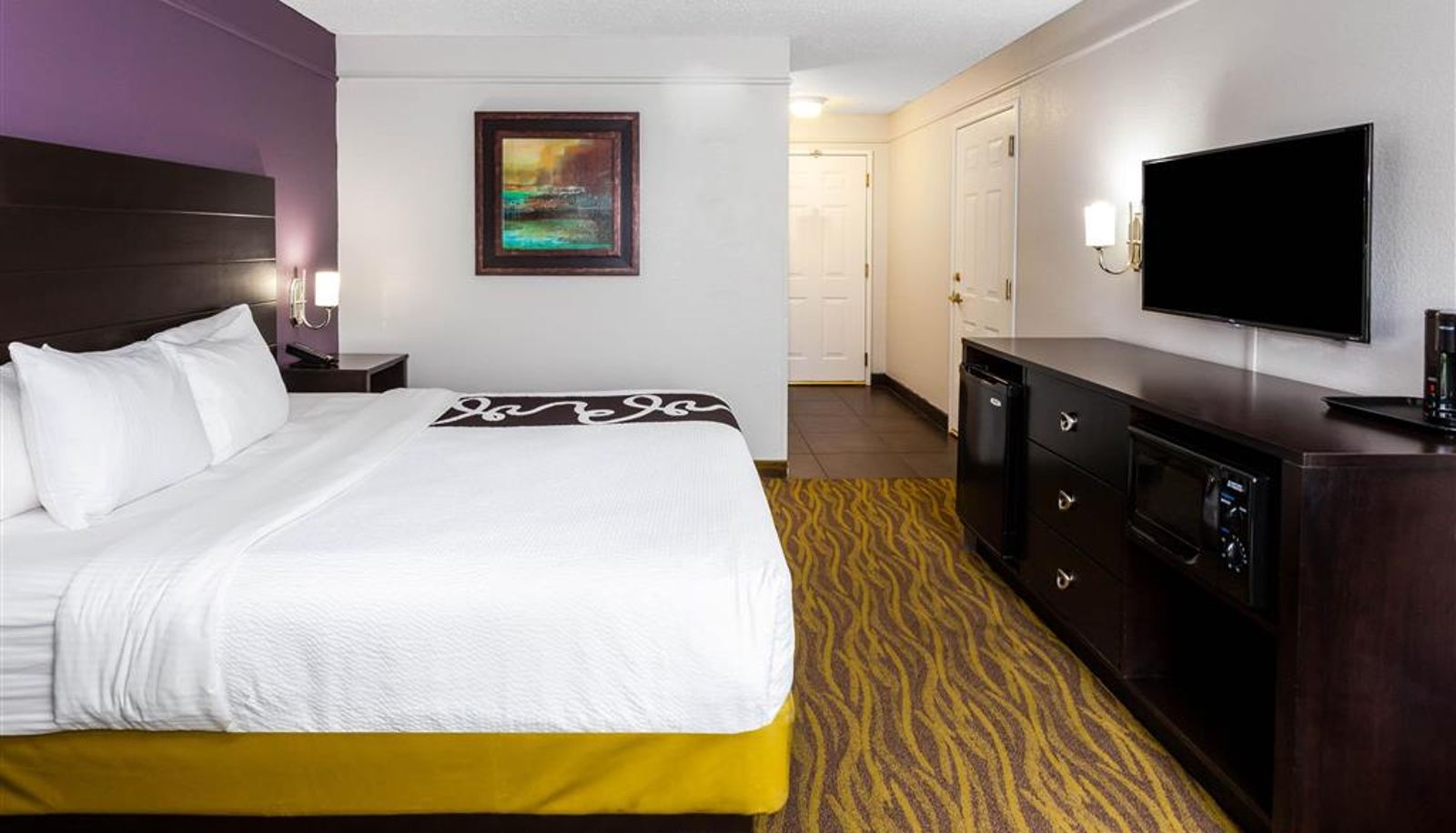 Room - La Quinta Inn & Suites by Wyndham Laredo Airport