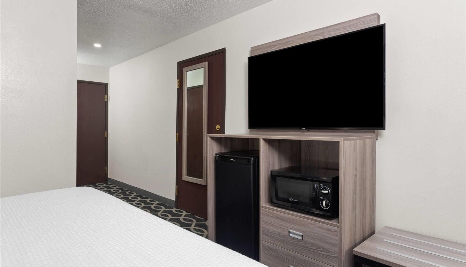 Room - Baymont by Wyndham Piqua