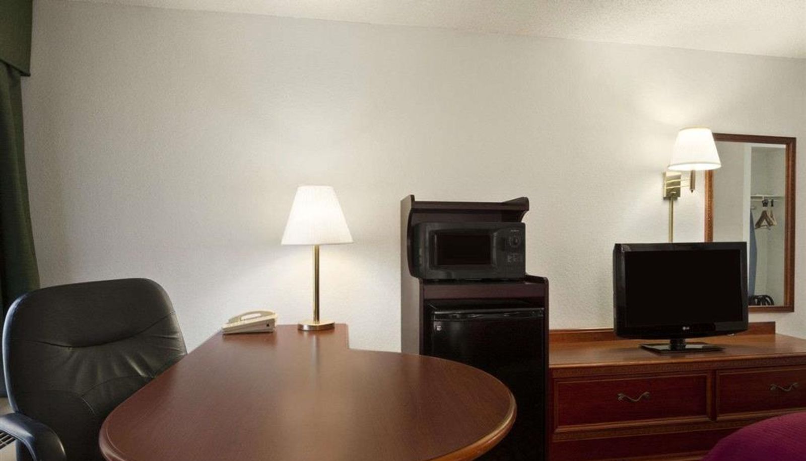 Room - Baymont by Wyndham Crossville