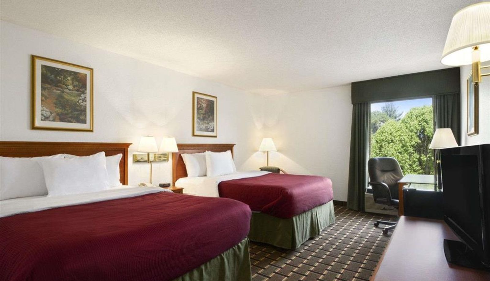 Room - Baymont by Wyndham Crossville