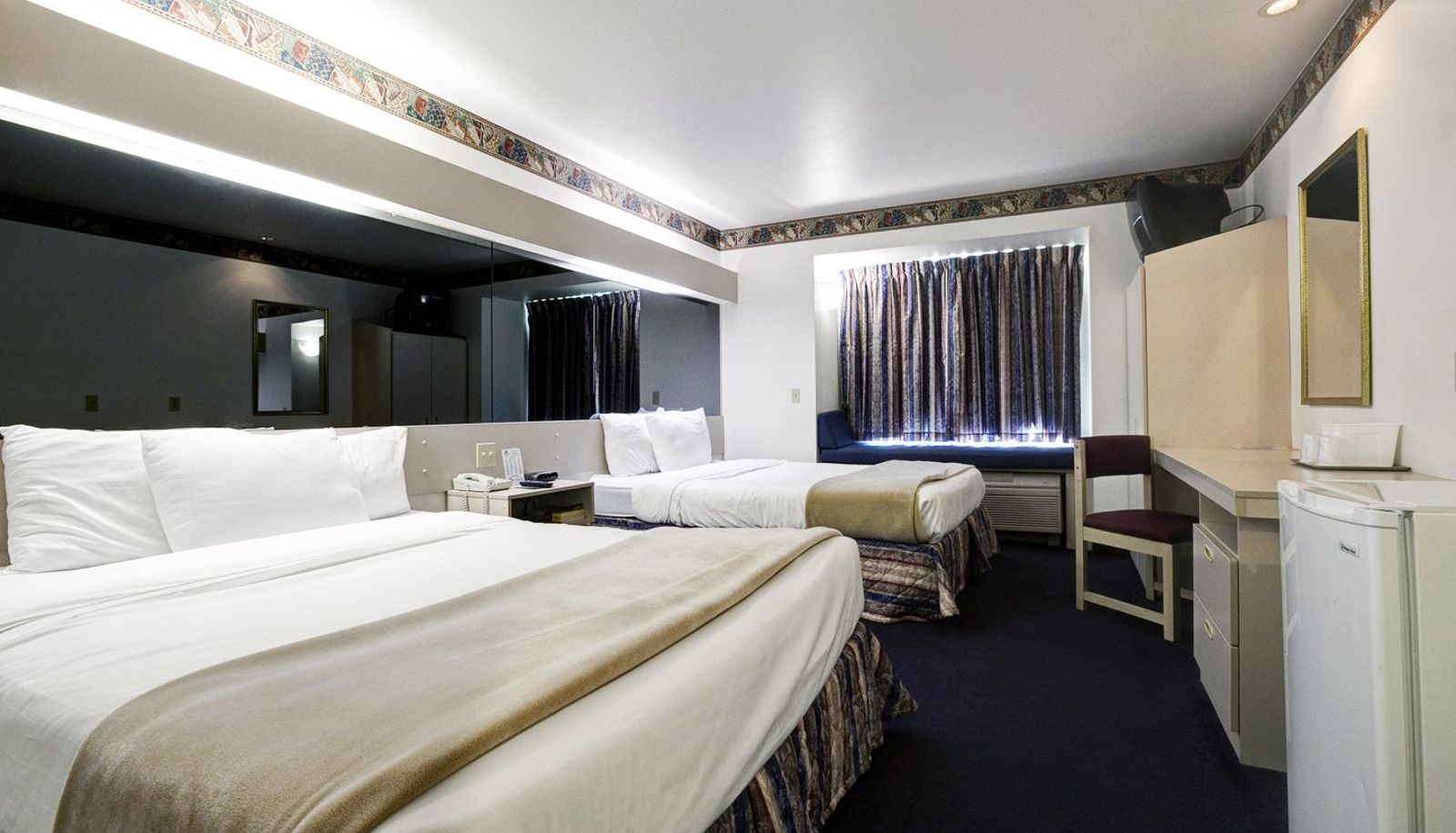 Zimmer - Americas Best Value Inn & Suites Racine