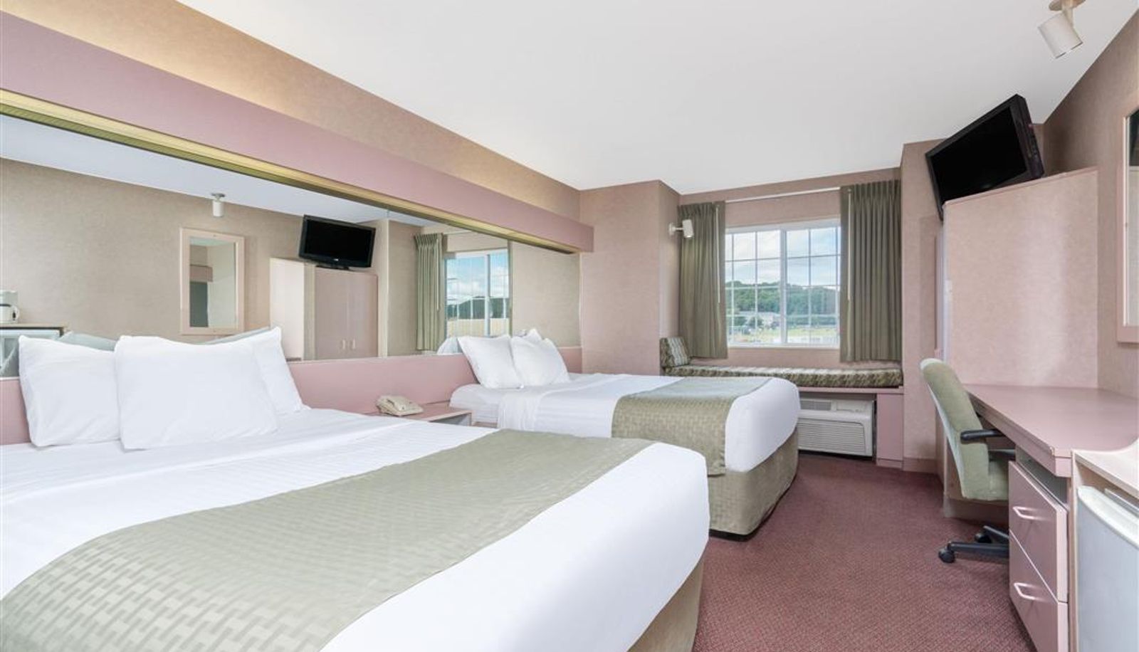 Room - Microtel Inn by Wyndham Onalaska/La Crosse