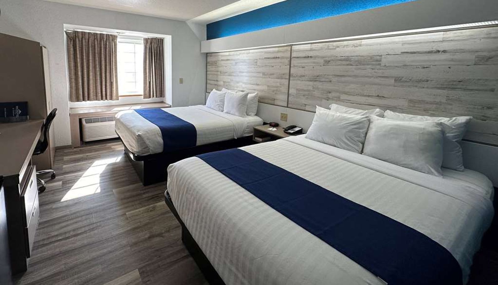 Zimmer - Microtel Inn & Suites by Wyndham Tomah