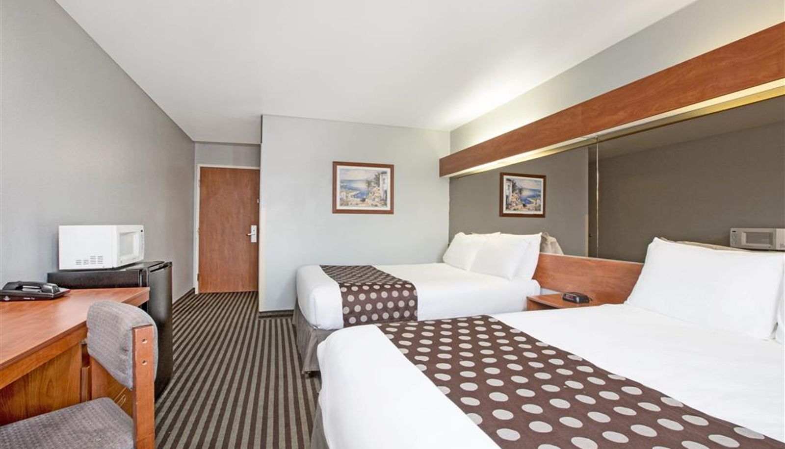 Zimmer - Microtel Inn & Suites by Wyndham Garland/Dallas
