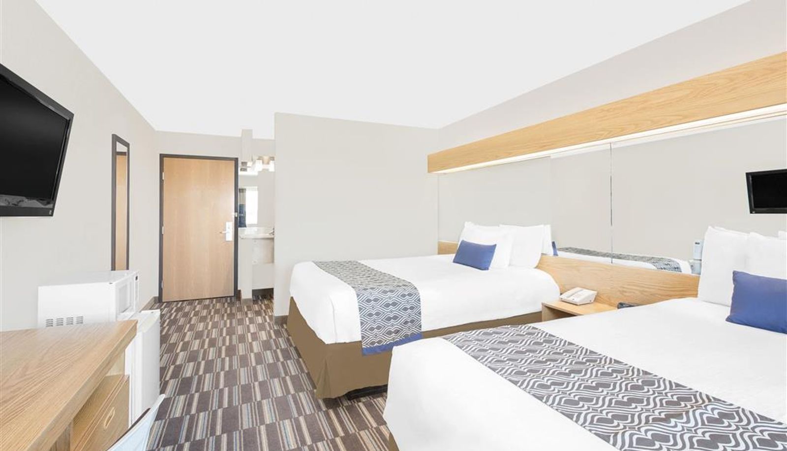 Room - Microtel Inn & Suites by Wyndham Ames