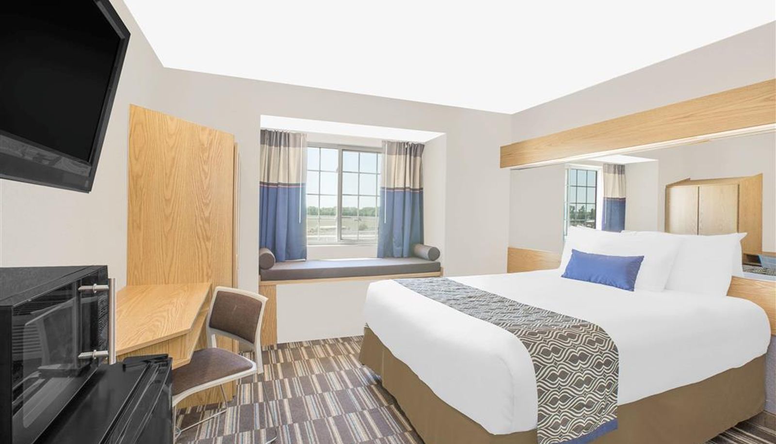 Room - Microtel Inn & Suites by Wyndham Ames