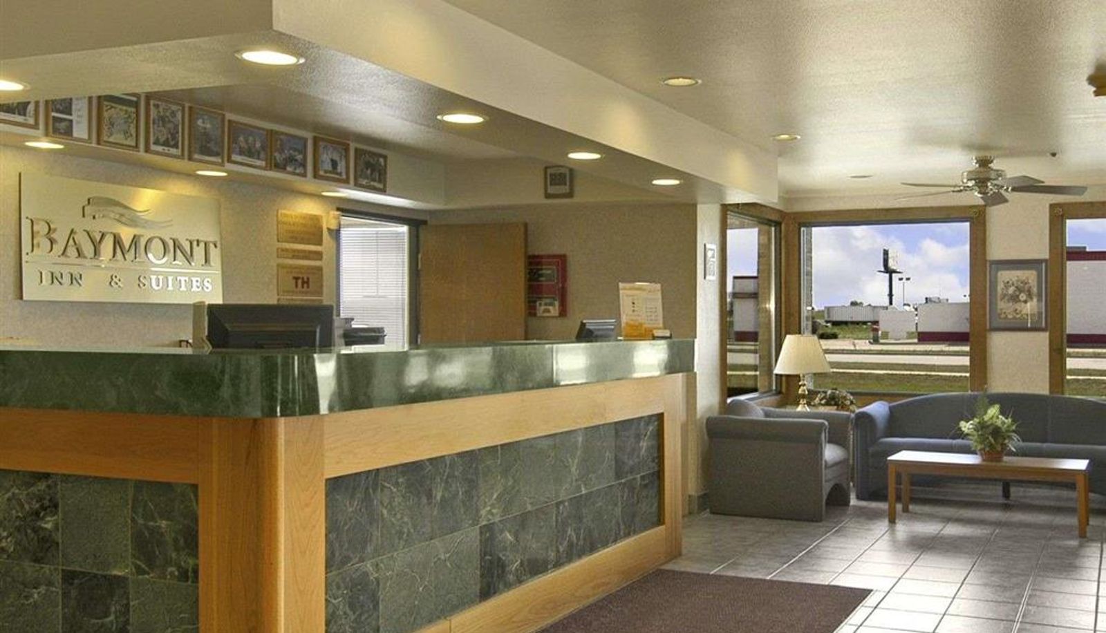 Hall - Baymont by Wyndham Tuscola