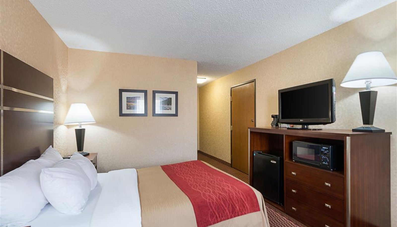 Camera - Quality Inn Parkersburg North-Vienna