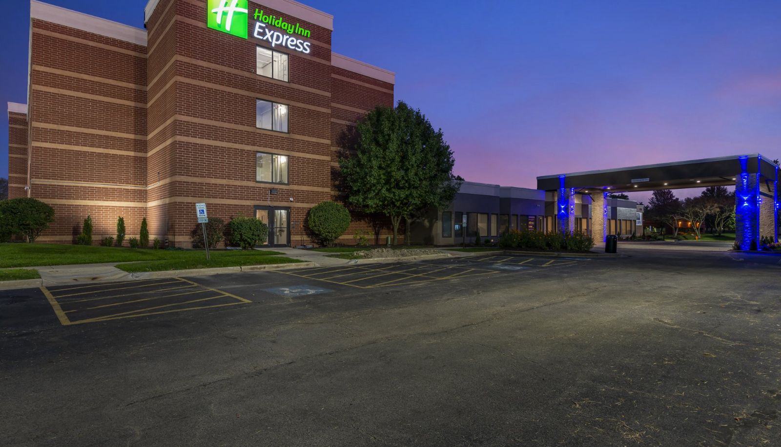 Info - Holiday Inn Express NAPERVILLE by IHG