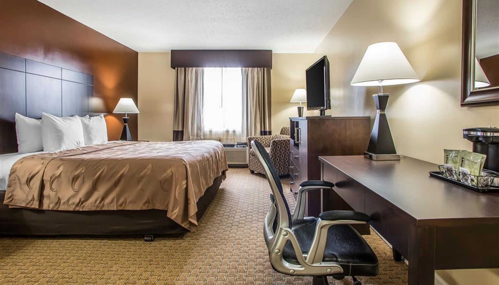 Room - Quality Inn O'Hare Airport