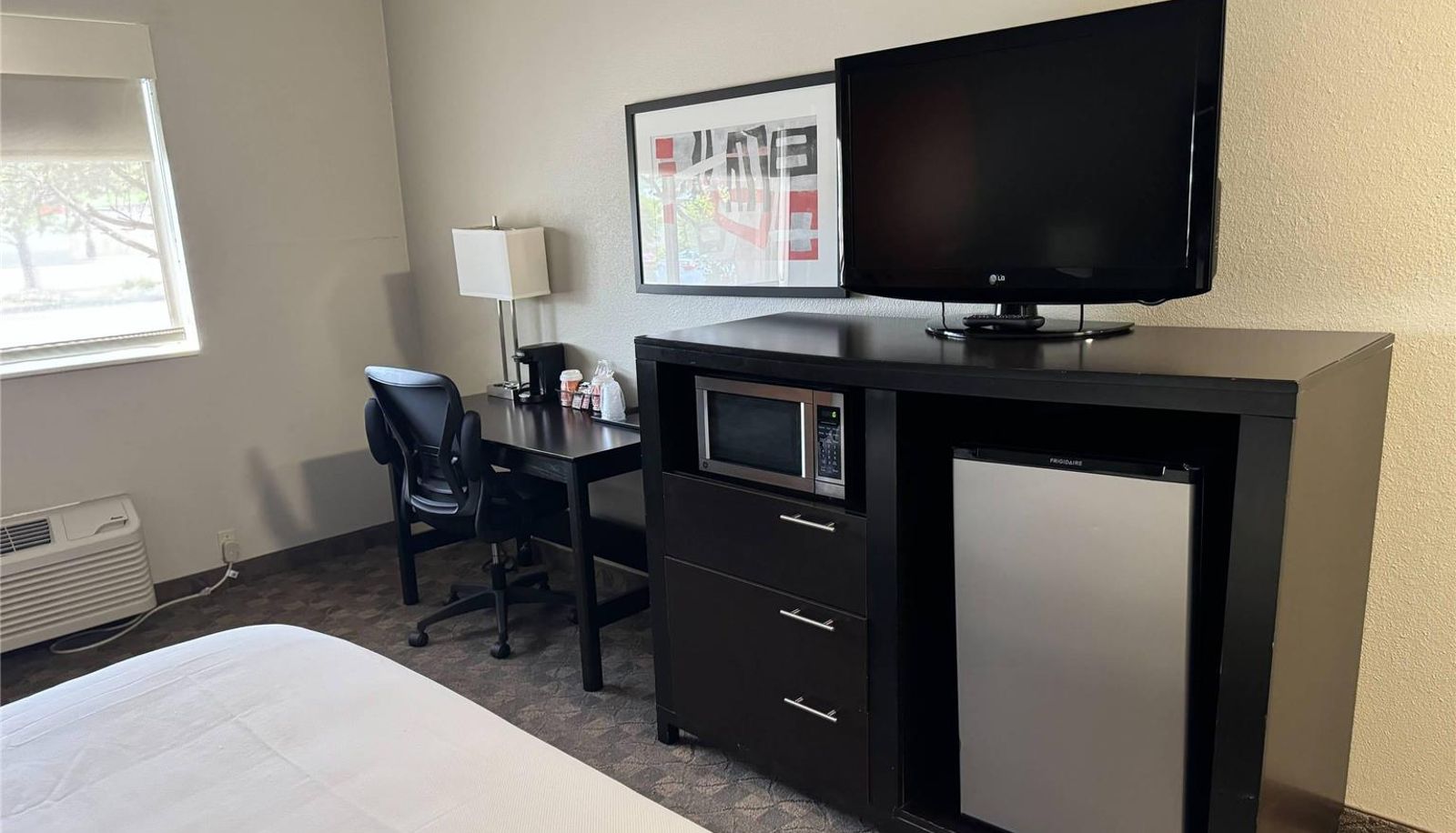 Zimmer - Comfort Inn Huntington near University area