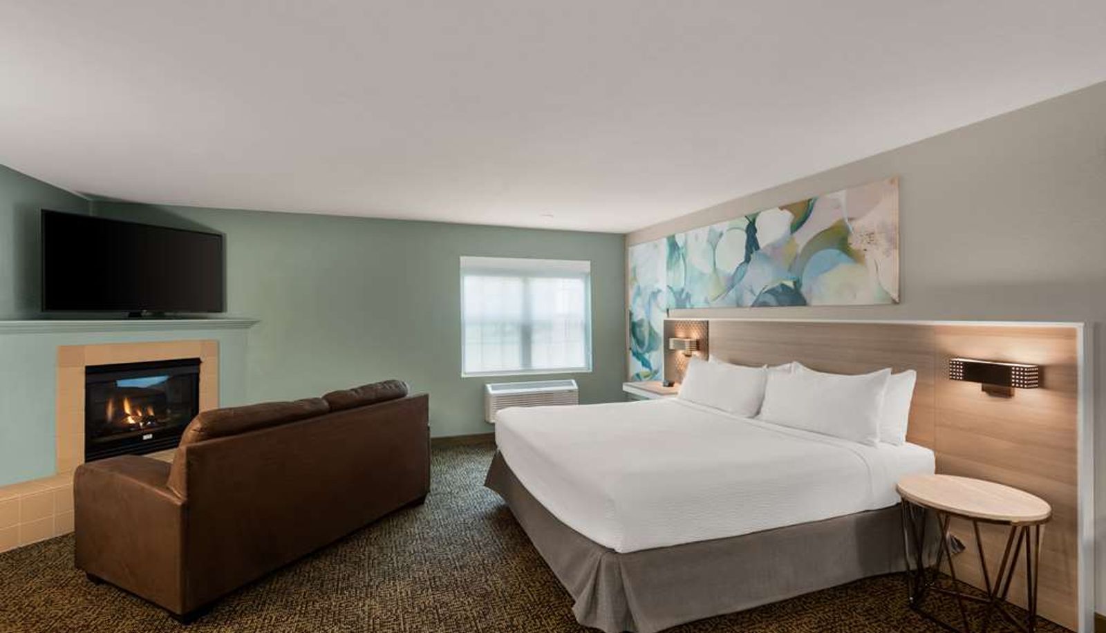 Suite - Wyndham Garden Galena Hotel & Day Spa