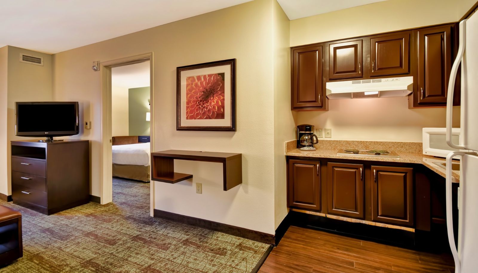 Room - Staybridge Suites MIDDLETON/MADISON-WEST by IHG