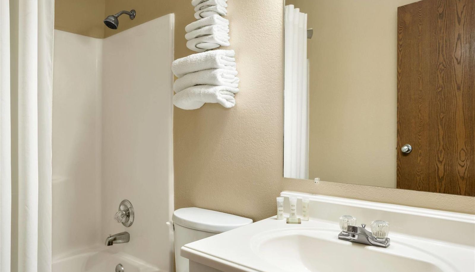Room - Super 8 by Wyndham Carbondale