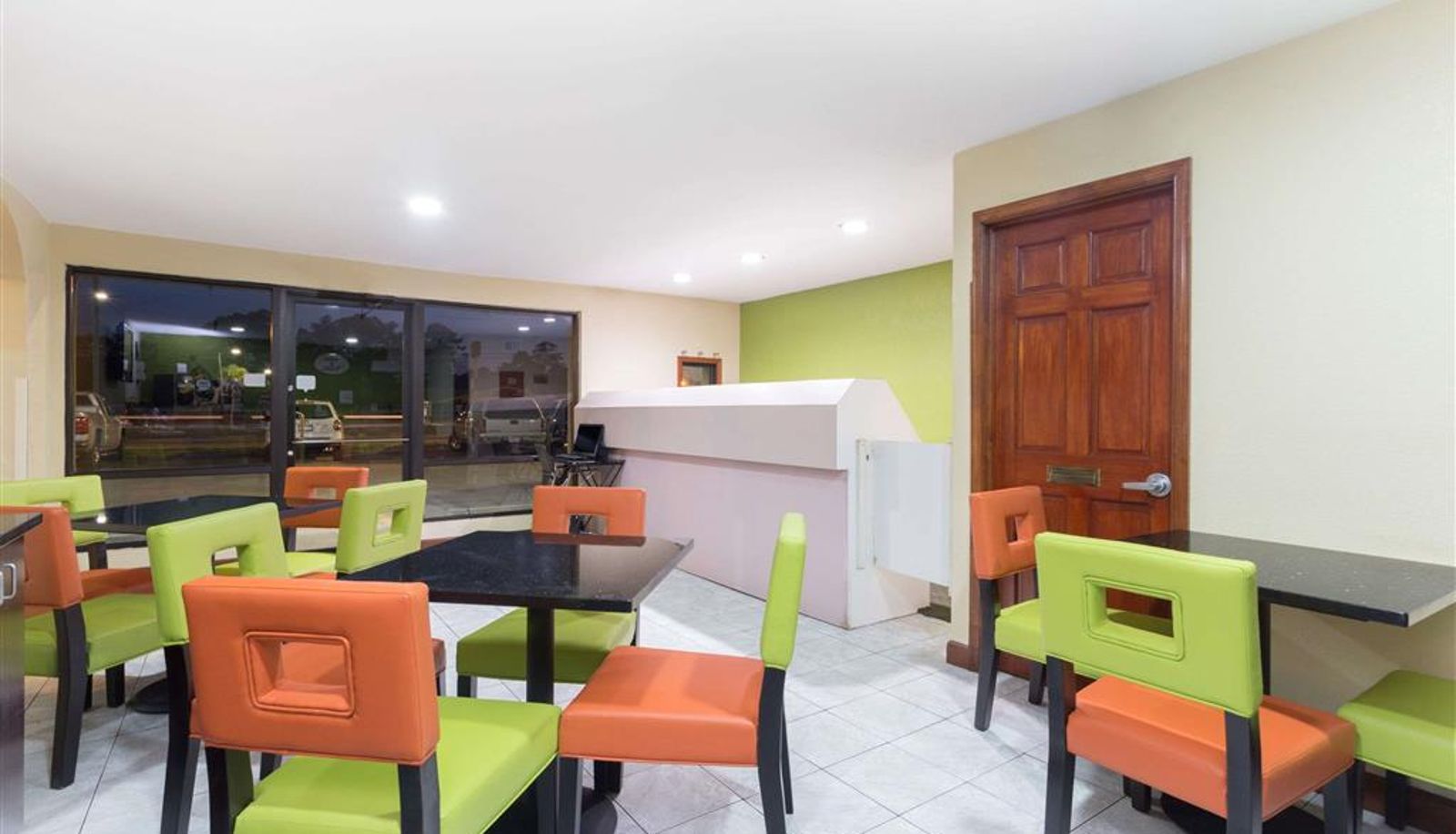 Lobby - Super 8 by Wyndham Brunswick/St Simons Island Area