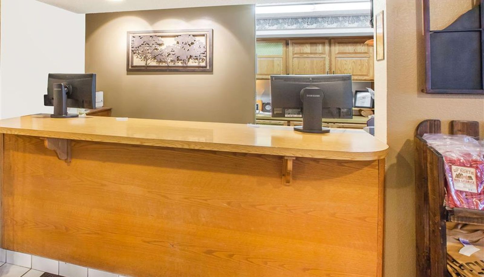 Hall - Super 8 by Wyndham West Branch