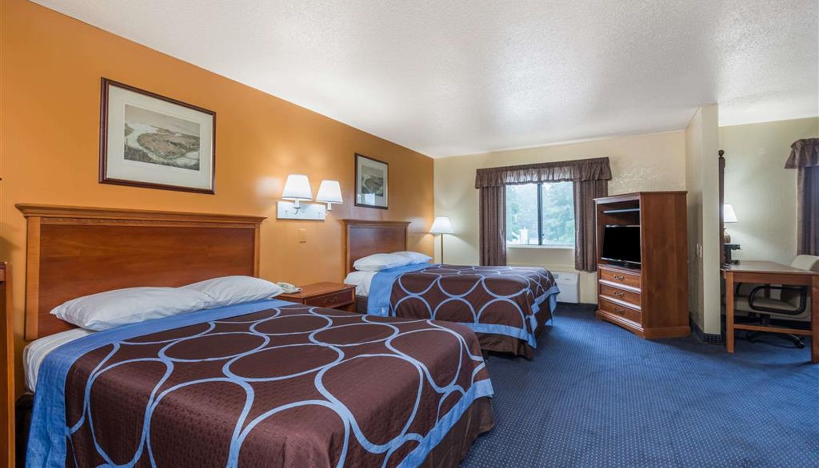 Room - Super 8 by Wyndham Hartford