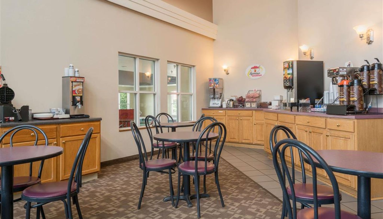 Innenbreich - Super 8 by Wyndham Menomonie WI