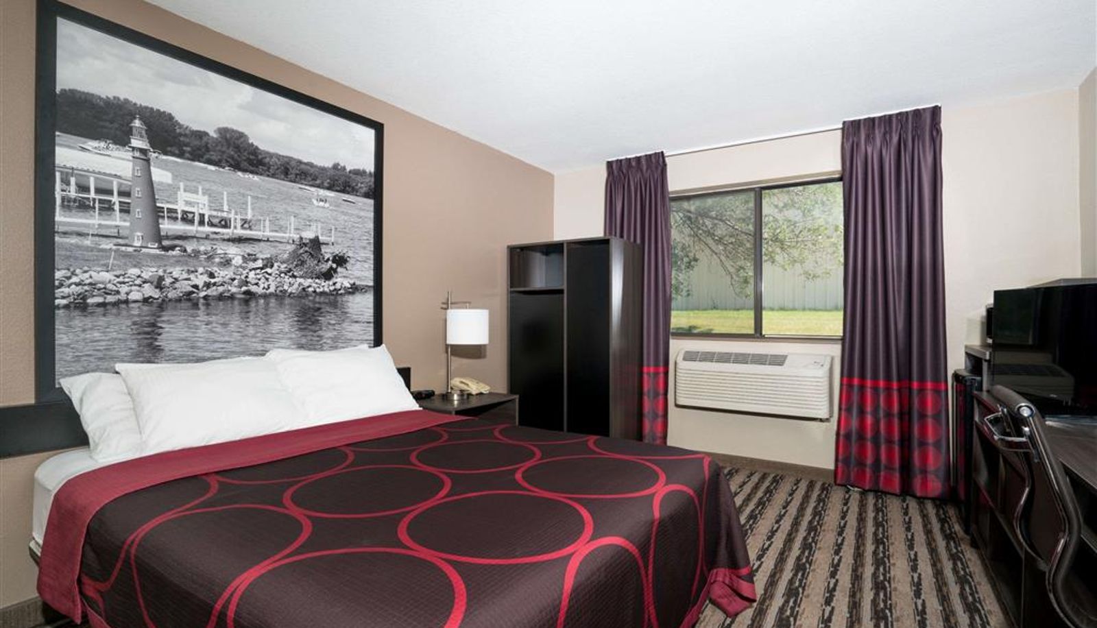 Room - Super 8 by Wyndham Spirit Lake/Okoboji