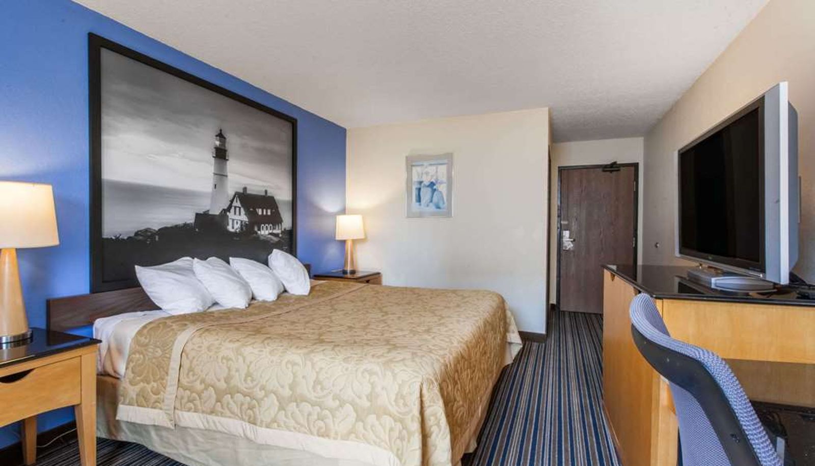 Room - Super 8 by Wyndham Lewiston Auburn Area