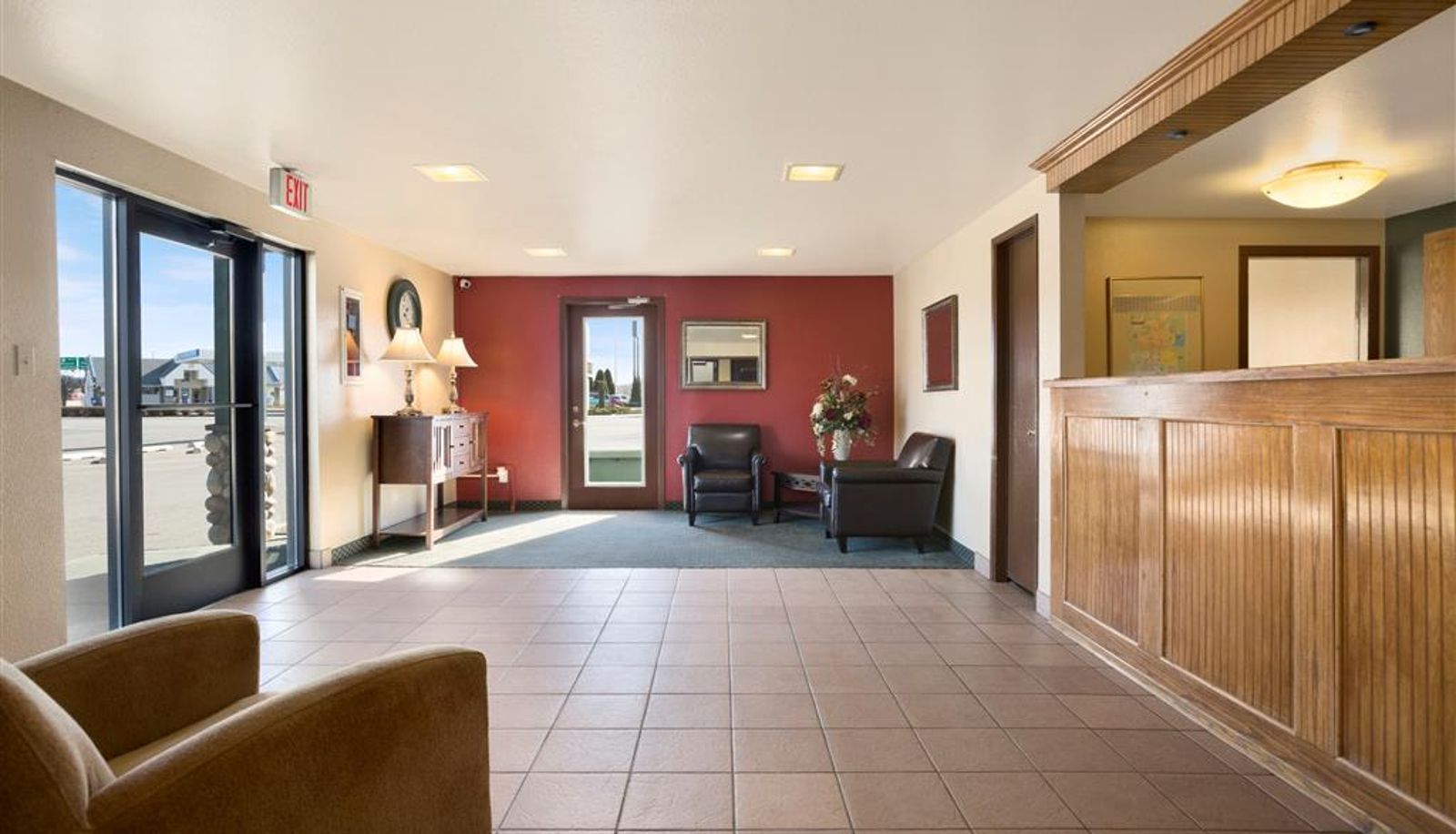 Lobby - Super 8 by Wyndham Coeur d'Alene
