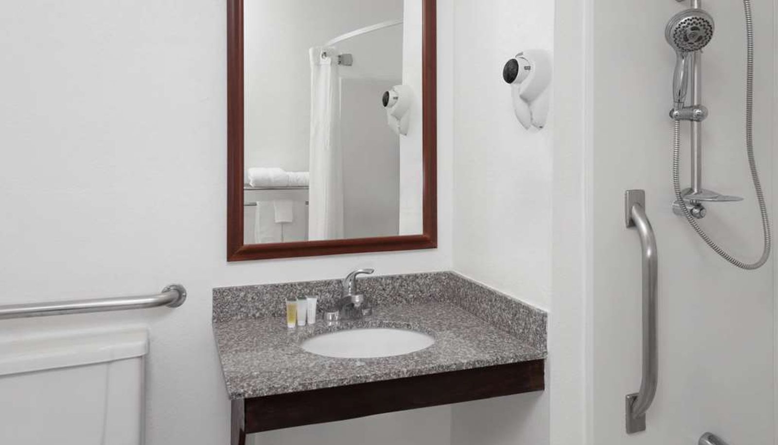 Zimmer - Super 8 by Wyndham Romeoville Bolingbrook