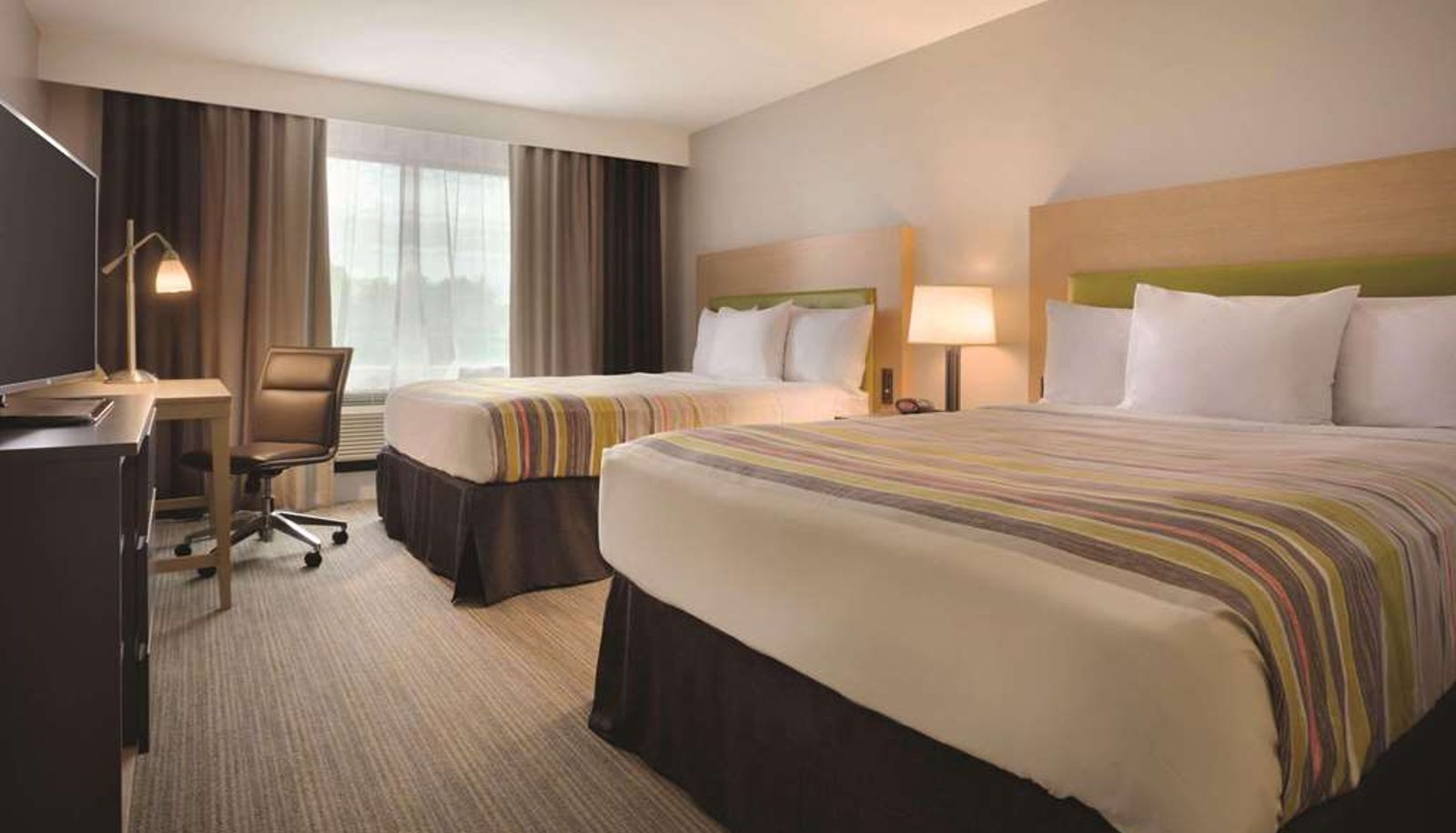 Zimmer - Country Inn & Suites by Radisson Monterey Beachfront-Marina CA