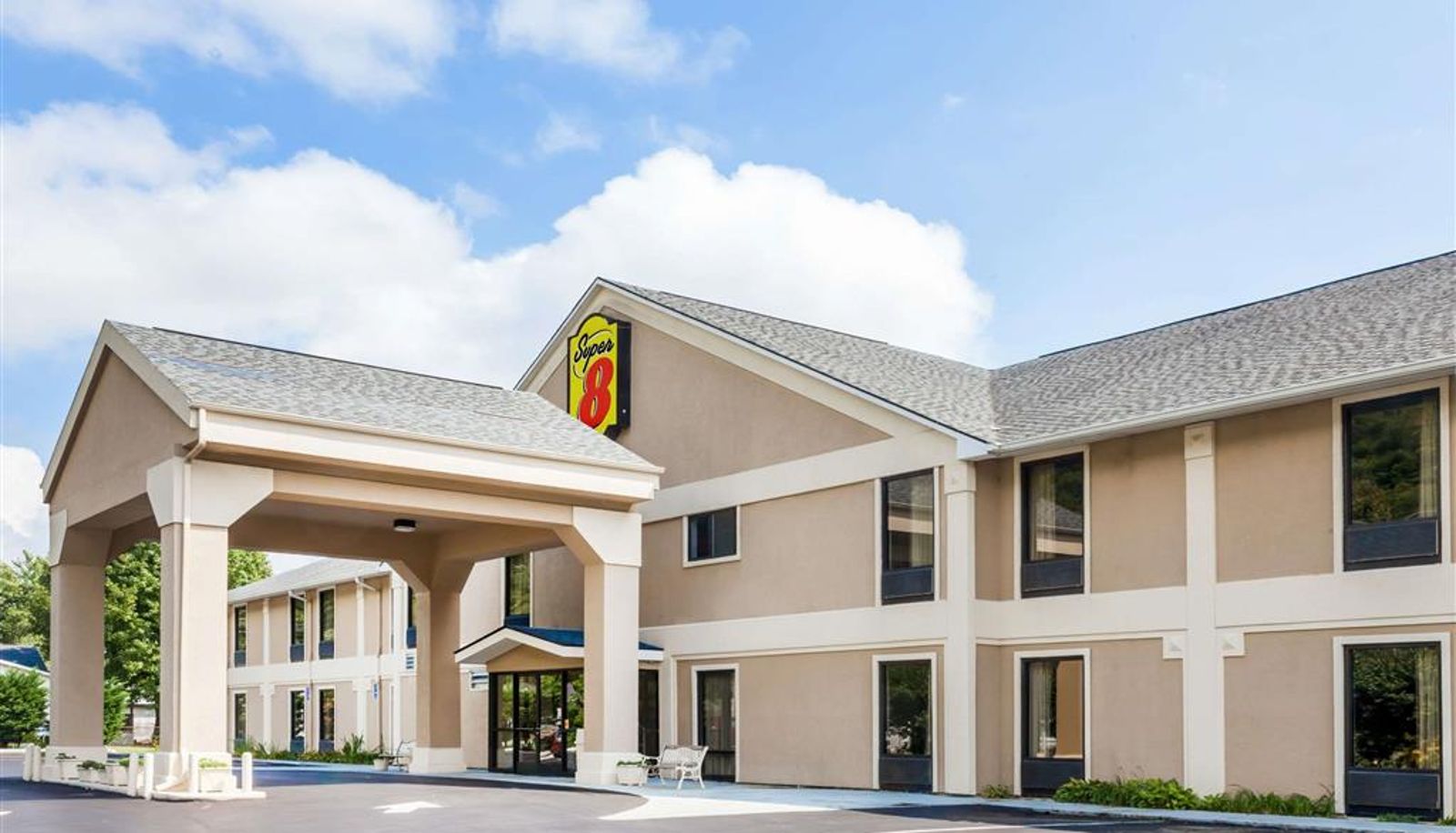 Exterior view - Super 8 by Wyndham Erwin