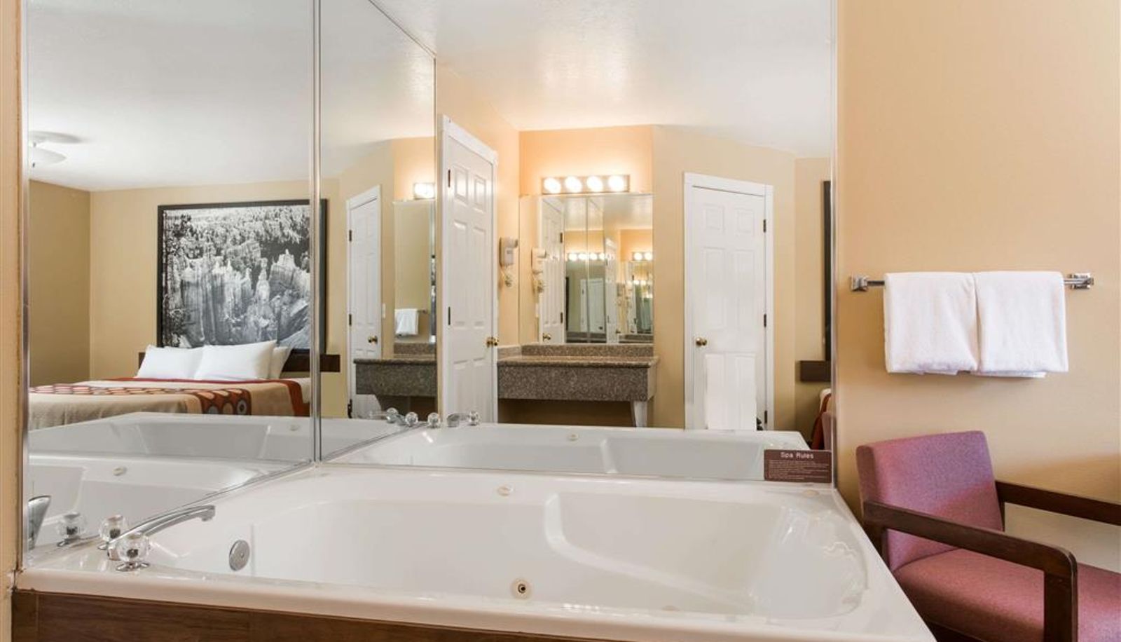 Suite - Super 8 by Wyndham Hurricane Zion National Park