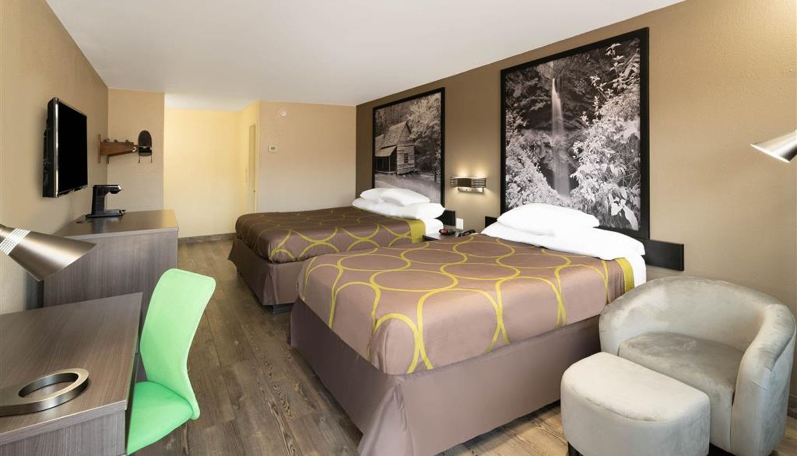 Zimmer - Super 8 by Wyndham Cleveland