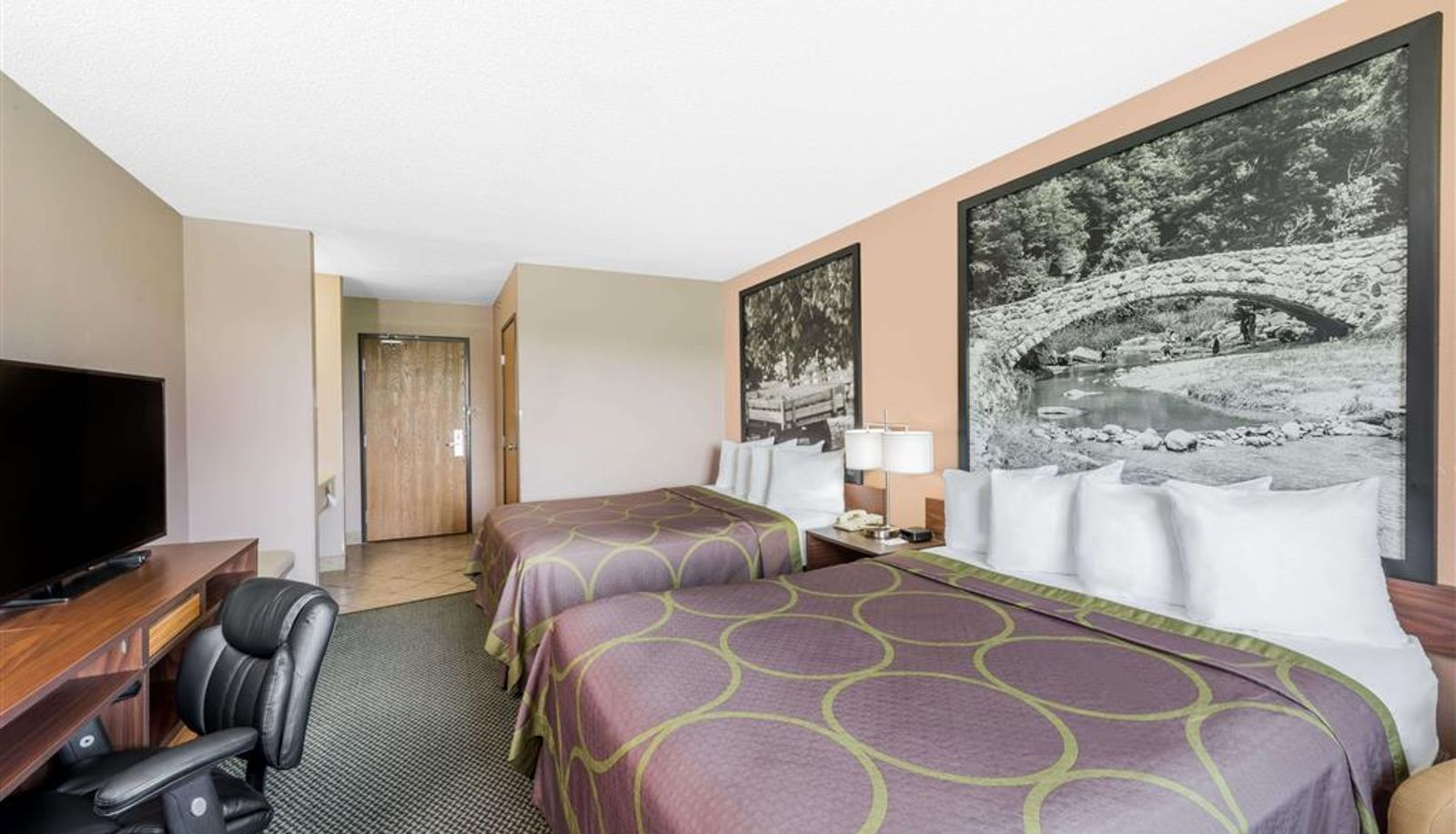Zimmer - Super 8 by Wyndham Winfield/Quail Ridge Area