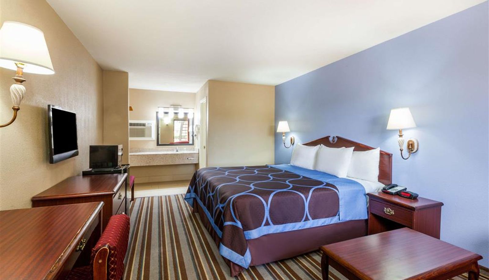 Room - Super 8 by Wyndham Mt. Pleasant TX