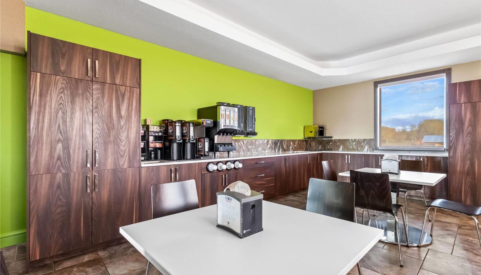 Restaurant - Super 8 by Wyndham Prince Albert